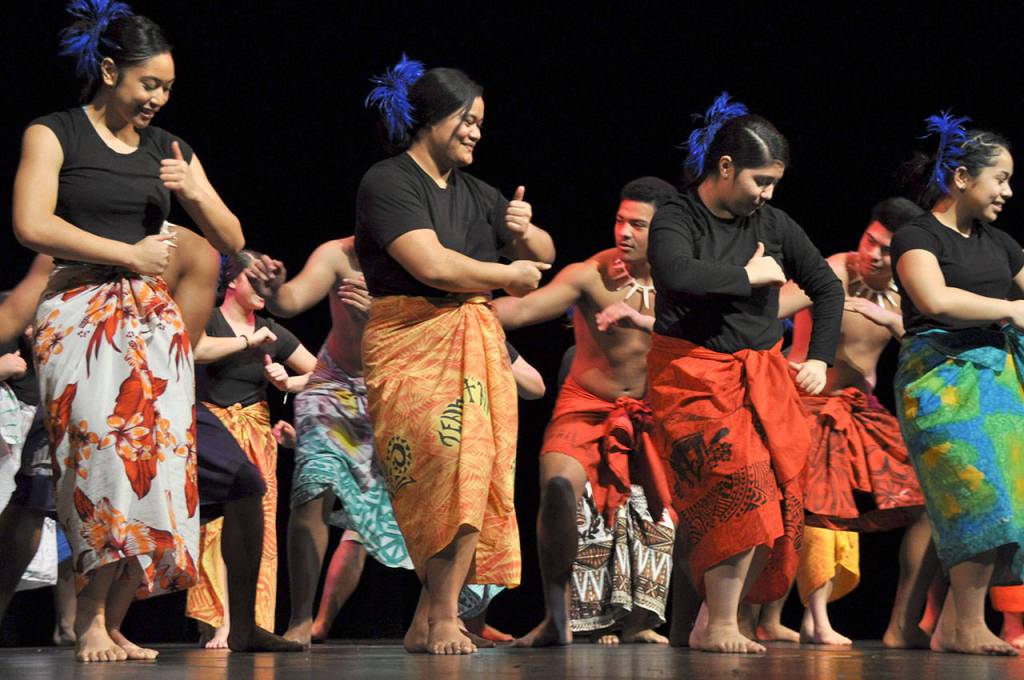 Federal Way High Schools Pacific Islander Club performs a traditional dance. Heidi Sanders, the Mirror
