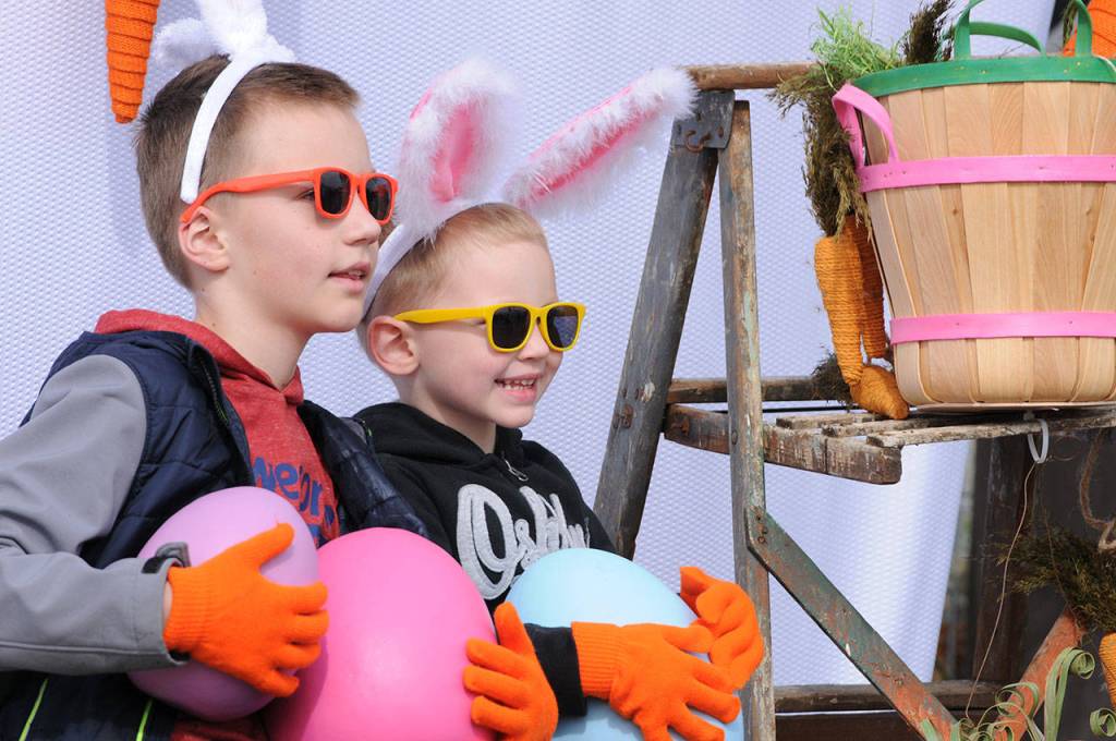 Children hunt for 6,000 eggs at Light of Christ Community Garden