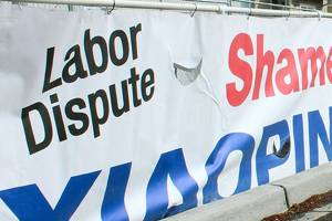 Workers protest construction company over low wages in Federal Way