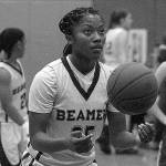 Junior Aaliyah Alexander, center, prepares for a free throw at Tuesday nights game against Enumclaw. Olivia Sullivan/staff photos