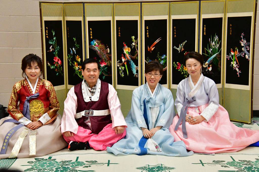 Korean School of Federal Way welcomes Year of the Pig