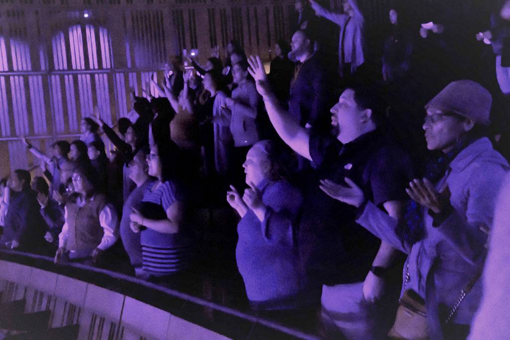 Federal Way unifies in prayer
