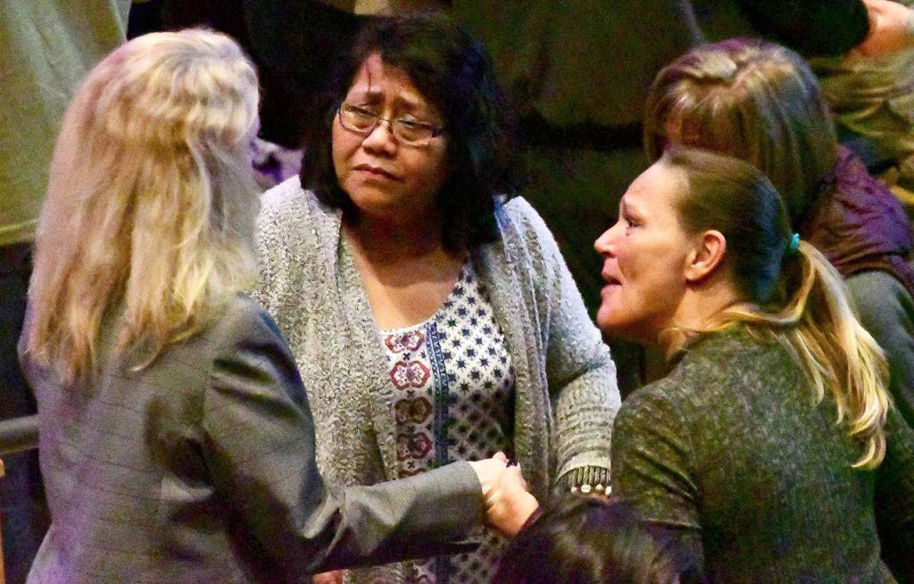 Federal Way unifies in prayer