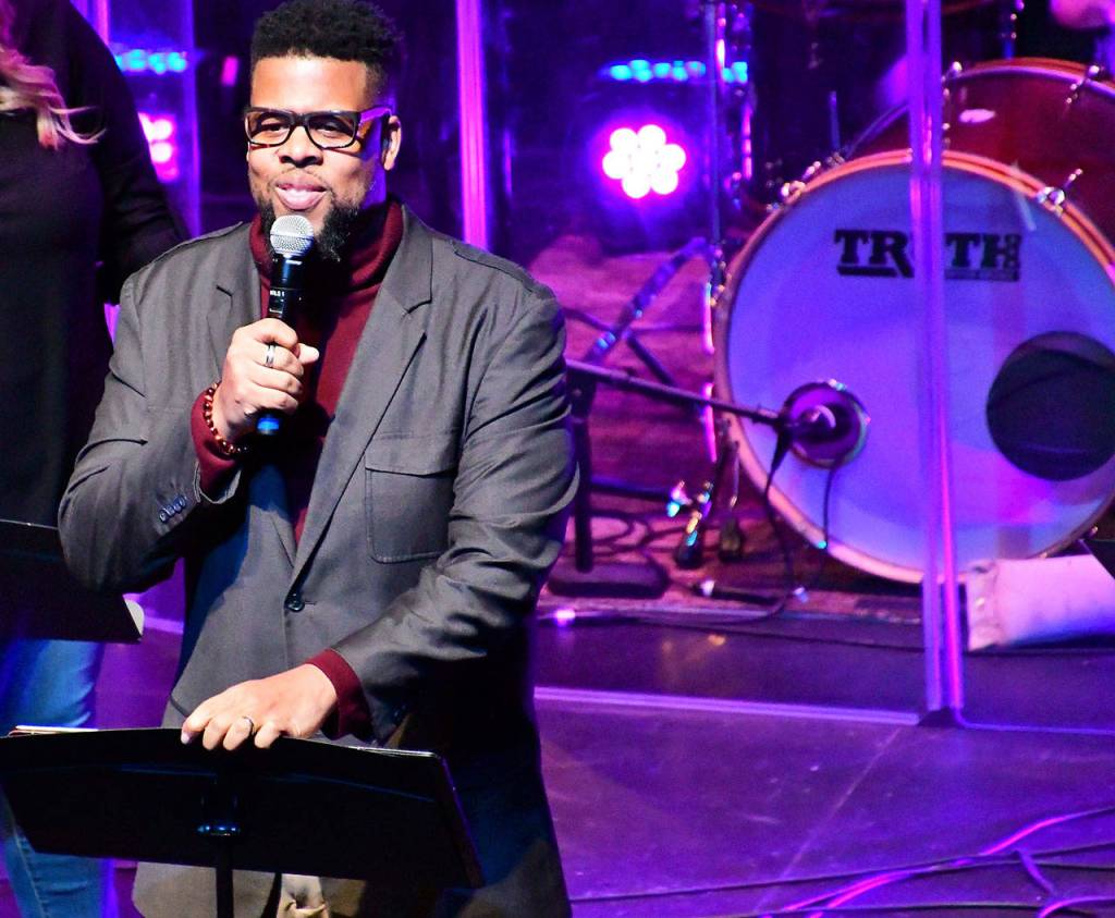 Federal Way unifies in prayer