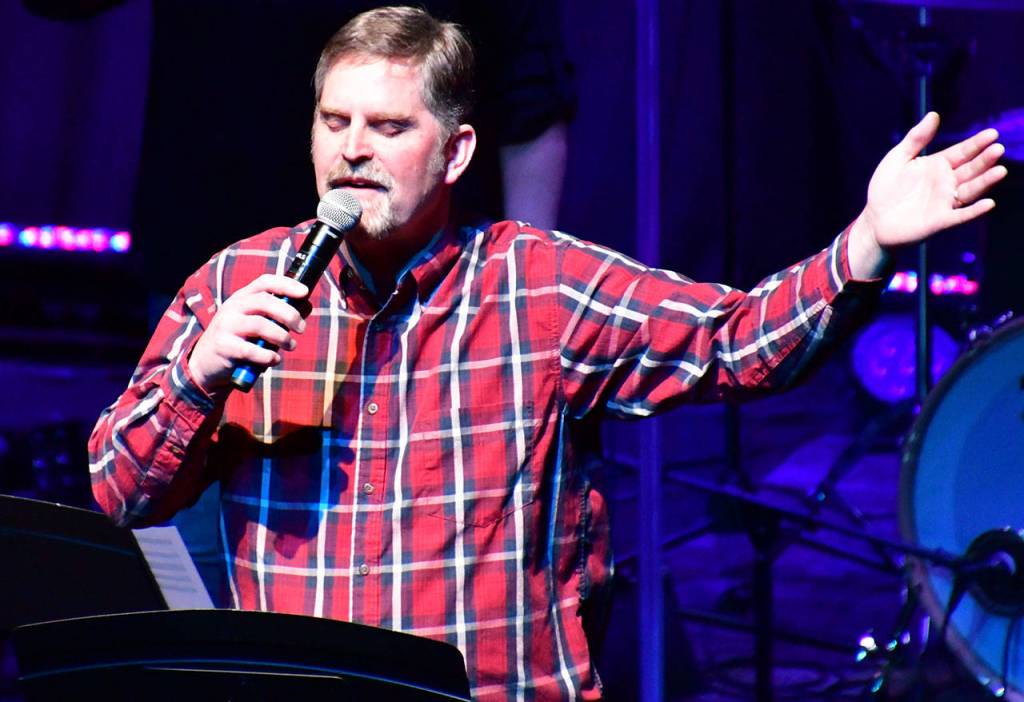 Federal Way unifies in prayer