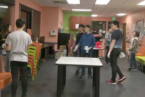 Youth volunteers clean up Federal Way Day Center