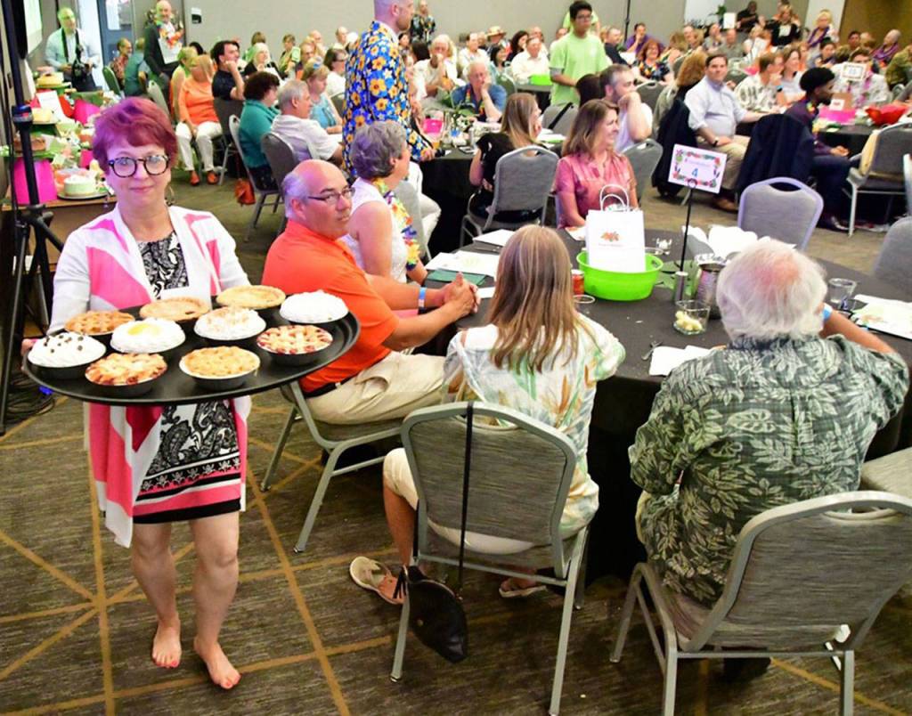 Multi-Service Center raises $156,000 at annual Crab Feed