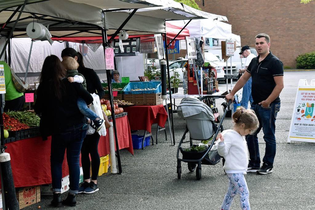 Federal Way Farmers Market bustles | Photos