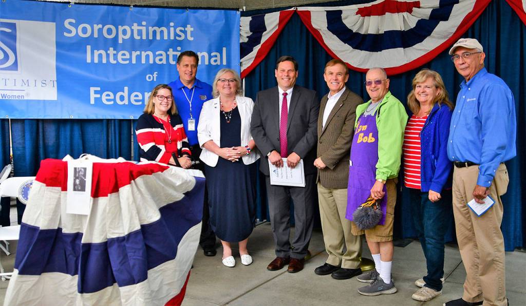 Federal Way celebrates Flag Day