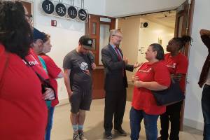 Group attempts to halt measure aimed to protect apartment tenants in Federal Way