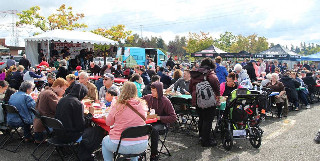 Hundreds of Federal Wayans gathered at the Saturday event, presented by the Federal Way Farmers Market.