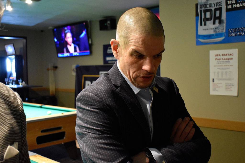 Tony Pagliocco talks over his loss to Linda Kochmar at his election night party at JPs Tavern. Haley Donwerth/staff photo