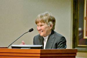 Long-time Federal Way council member Dini Duclos retires