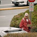 Federal Way pondering panhandling signs, other solutions