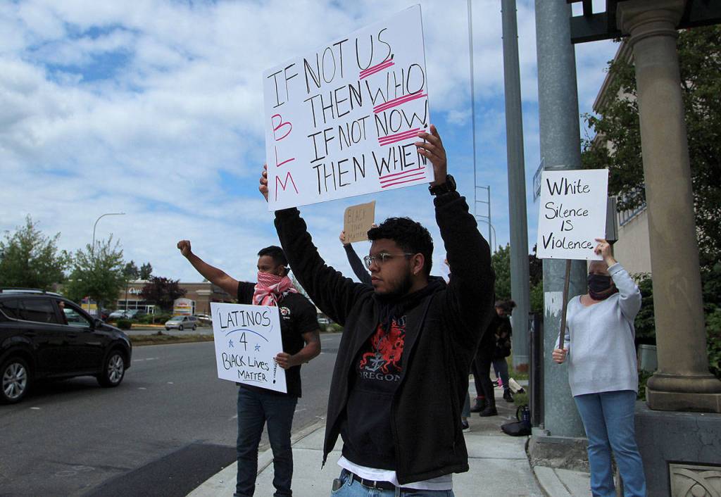 Protesters in Federal Way on Sunday, May 31. Olivia Sullivan/staff photo