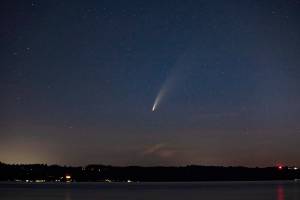 Comet over Federal Way