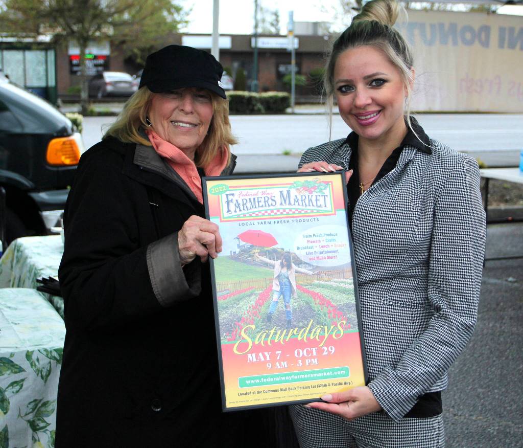 Rose Ehl with Ina Ciubara of BECU. Olivia Sullivan/the Mirror