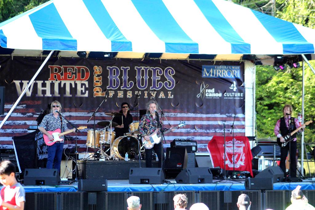 Wings N Things performs at the Red, White & Blues festival. Olivia Sullivan/the Mirror