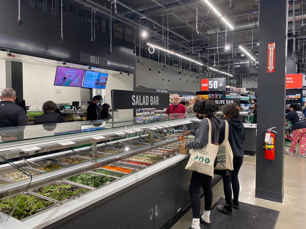 The store includes a deli, salad bar, hot bar and more. Olivia Sullivan/the Mirror