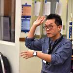 Decatur High School Band Director Jeff Chang directs his early-morning jazz band students the morning of Jan. 18. Alex Bruell / The Mirror