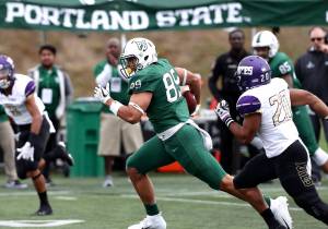 Charlie Taumoepeau, No. 89, outruns a defensive back in a home game while playing for Portland State. Photo courtesy of Larry Lawson
