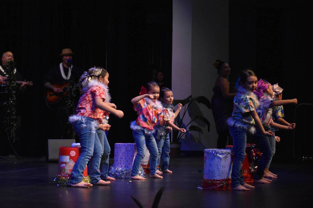 The Holoholo Ka’a performed by dancers from the Ke`ala `O Kamailelauli`ili`i Foundation hālau.
Photo by community member and photographer @t.g.koz on Instagram