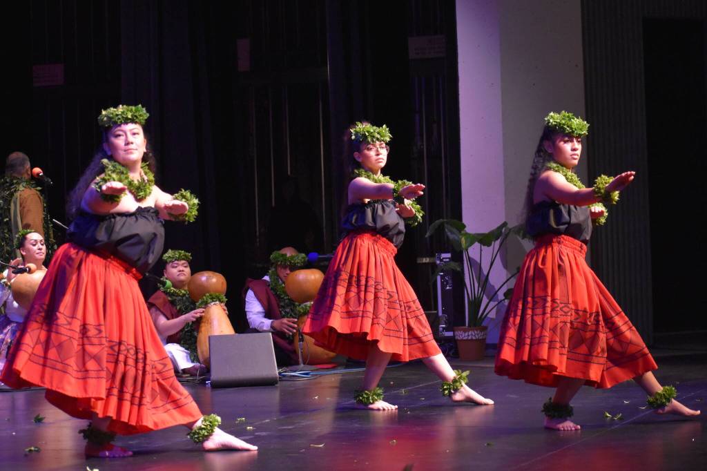 The Keawe O’opa? performed by dancers from the Ke`ala `O Kamailelauli`ili`i Foundation hālau. Photo by community member and photographer @t.g.koz on Instagram