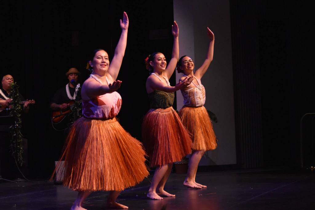 The Ho’okipa Paka performed by dancers from the Ke`ala `O Kamailelauli`ili`i Foundation hālau. Photo by community member and photographer @t.g.koz on Instagram