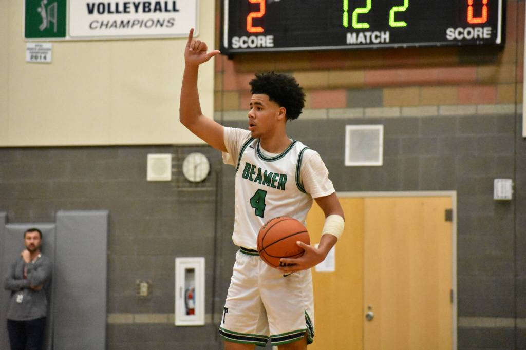 Terrence Whiting conducts the Beamer offense. Ben Ray / The Mirror