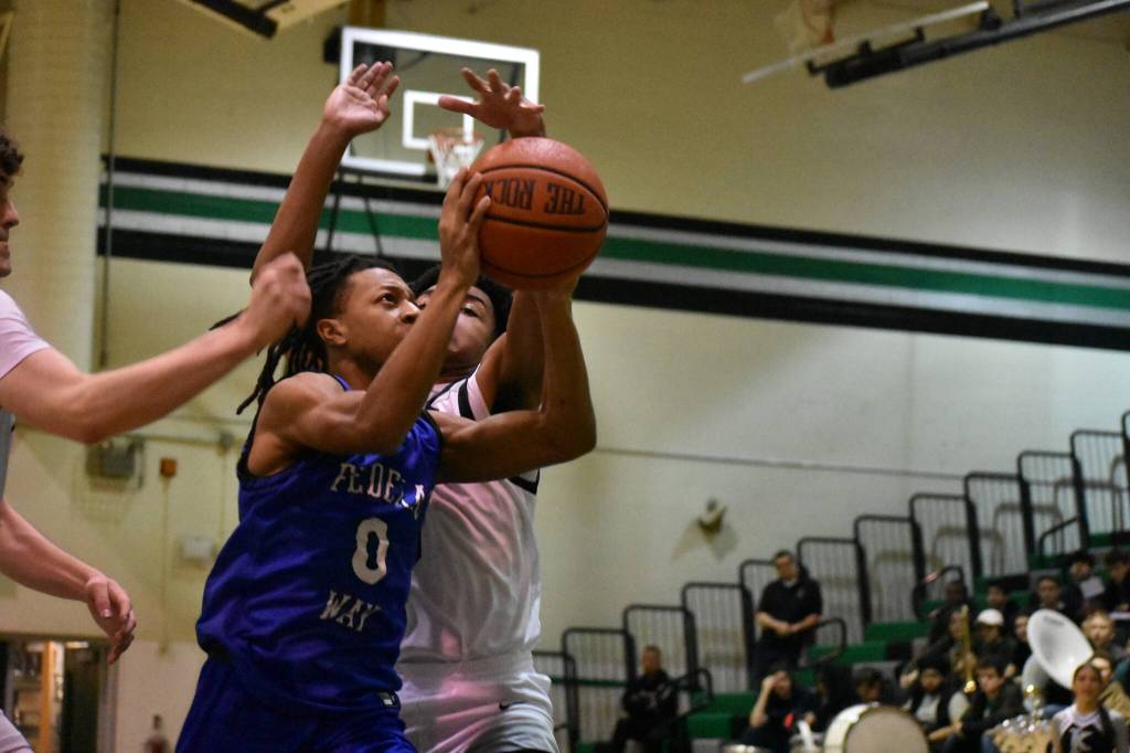 Senior CJ Bible kept the Eagles in the game with five second quarter points. (Ben Ray / The Mirror)