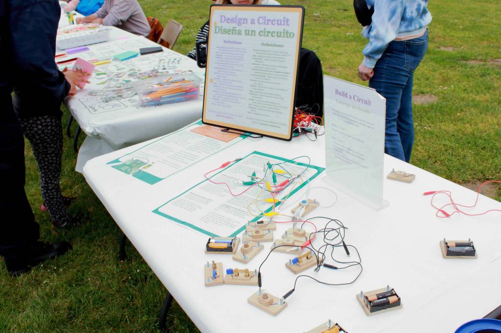 STEM activities featuring engineering skills were also present at the Twin Lakes Elementary community garden opening, highlighting the way gardens are integrated with many different topics at FWPS. Photo by Keelin Everly-Lang / The Mirror