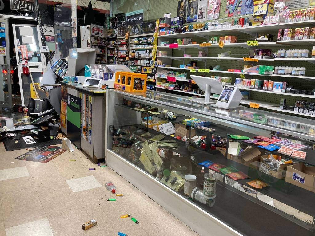 Inside Beverage and Smoke Shop. Photo from Federal Way Police Department Public Records