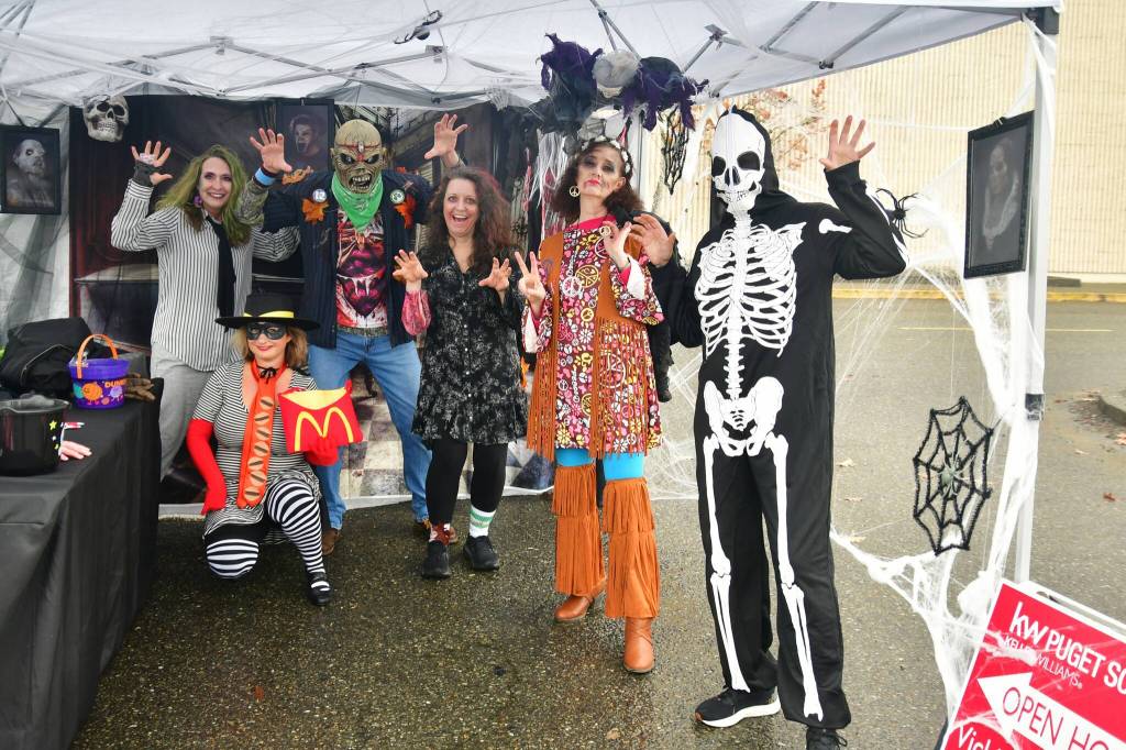 At the last Federal Way Farmers Market of the season Oct. 26. Photos by Bruce Honda