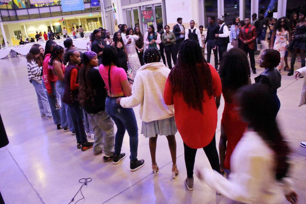 After listening to speakers, playing games and enjoying food, the evening ended with dance and music.