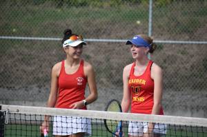 Callie Moore (left) and Avery Buchan (right) won their first set on the singles courts. Ben Ray / The Mirror