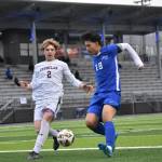 Juan Morales Zavalza stops on a dime against Enumclaw. Ben Ray / The Mirror