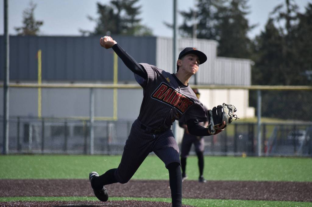Luis Sanchez tossed seven innings for Thomas Jefferson. Ben Ray / The Mirror