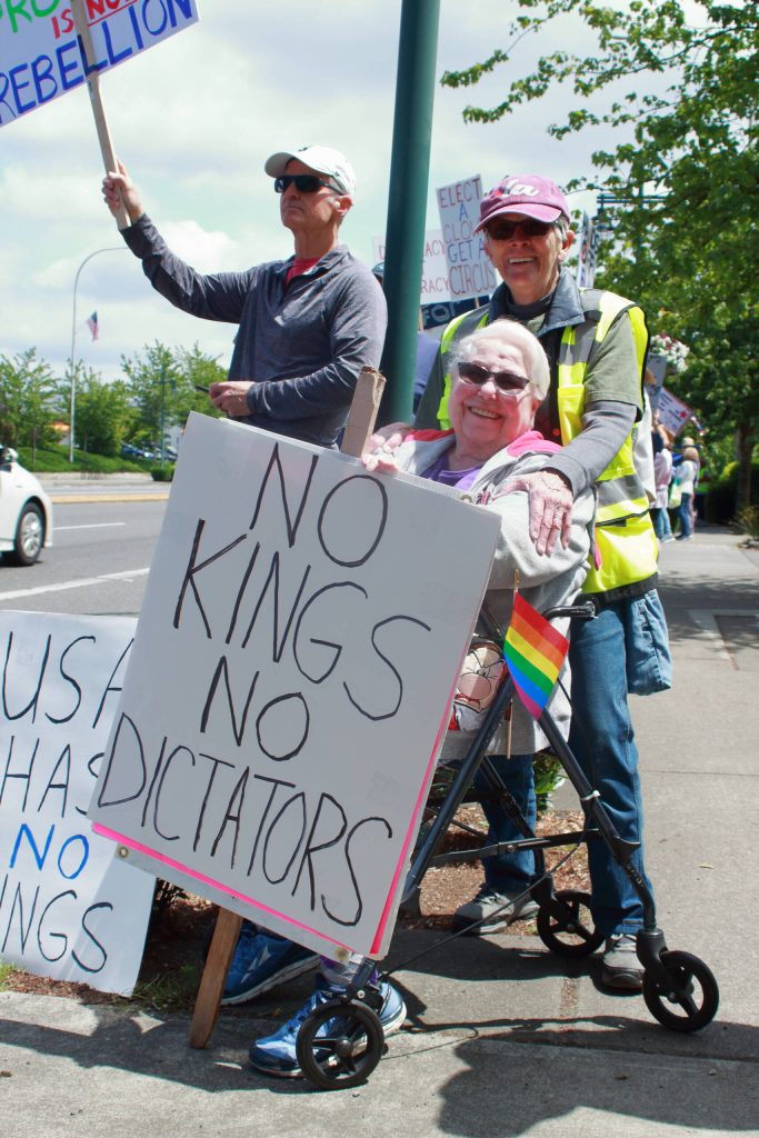Federal Way community members Catherine North and her wife, Char Ashcraft, at the No Kings demonstration. Photo by Keelin Everly-Lang/the Mirror