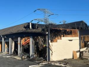 The structure that caught fire. Photo by Joshua Solorzano/The Mirror