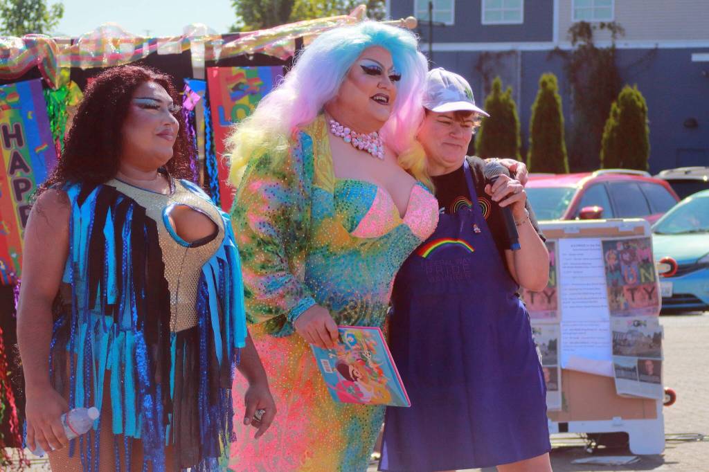 Melody Bolt Paradisco, Crystyl Jewyl Box with pride organizer Mimi Meeker.