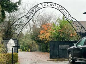 The entrance to Holy Innocents School of the Northwest. Photo by Joshua Solorzano/The Mirror.