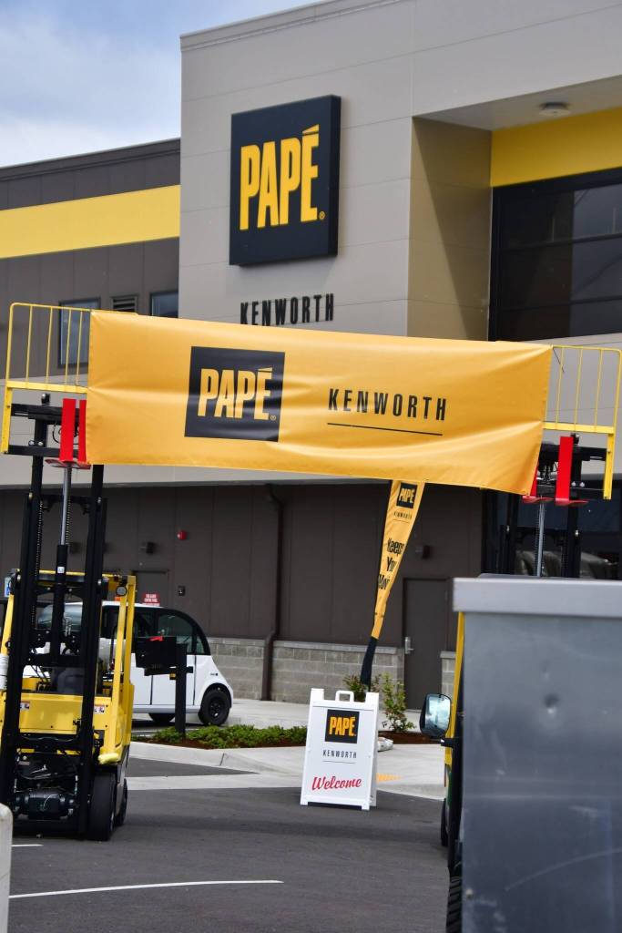 The new 12-acre Pape Kenworth facility opened this year, which features a standalone Collision Center with the latest paint booth technology, 23 service bays, over 17,000 square feet of parts and a drivers lounge with laundry facilities. Photo by Bruce Honda
