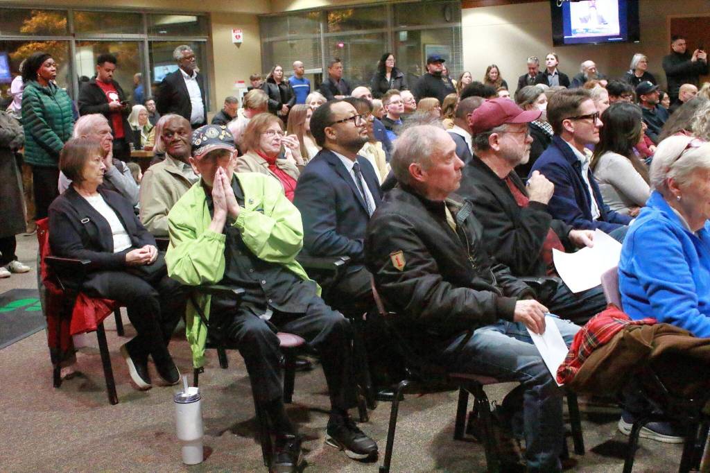Council chambers at Federal Ways City Hall were full of members of the public on Jan. 6 for the council meeting. Photo by Keelin Everly-Lang / the Mirror