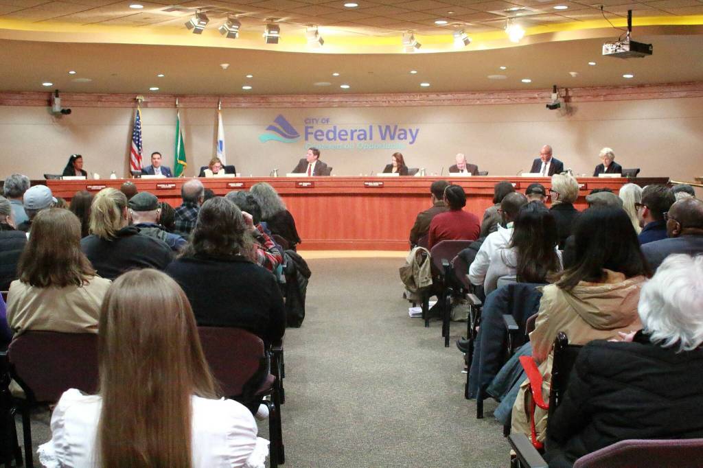 The Federal Way City Council holds its first meeting with the newly elected members on Jan. 6. Photo by Keelin Everly-Lang / the Mirror