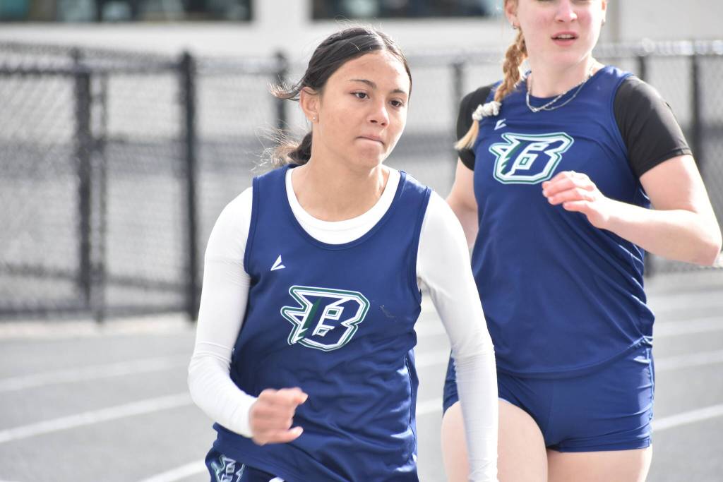 Todd Beamers final leg of the 4 X 100 relay takes off. Ben Ray / The Mirror