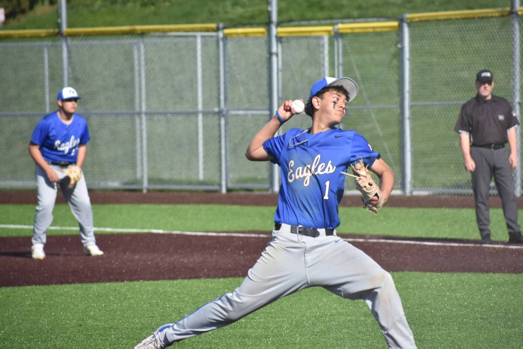 Cam Noel pitched five inning for Federal Way against Thomas Jefferson. Ben Ray / The Mirror
