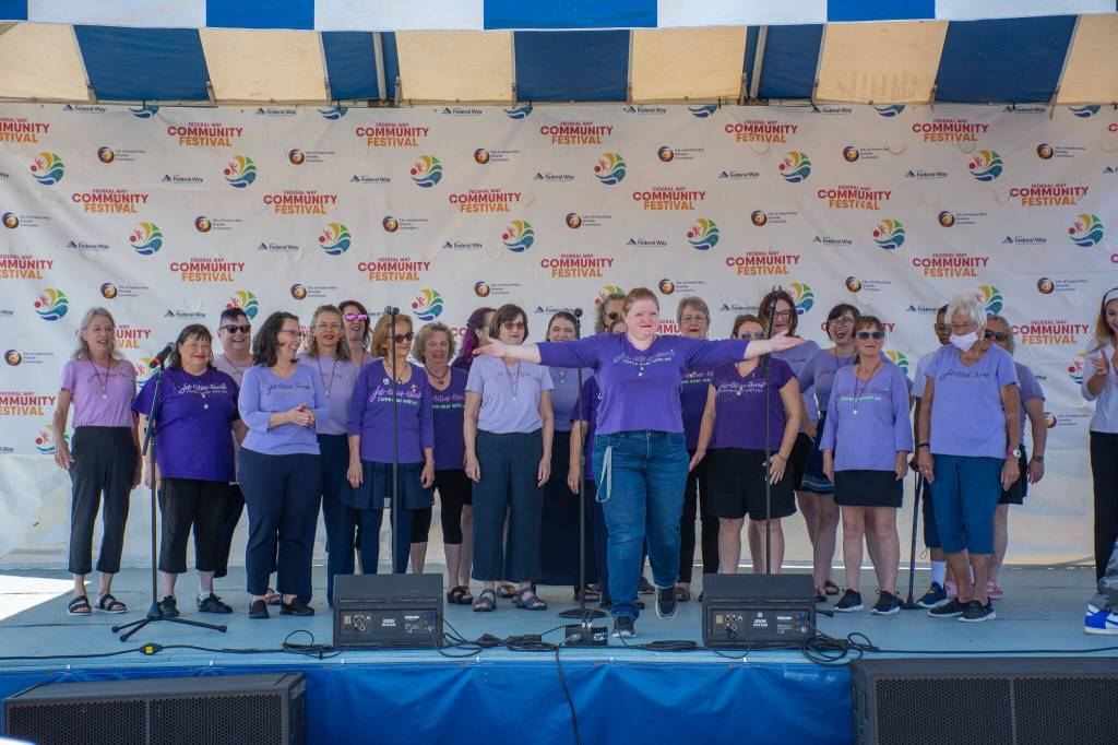 Photos by Bruce Honda
Jet Cities Chorus at the Community Festival.
